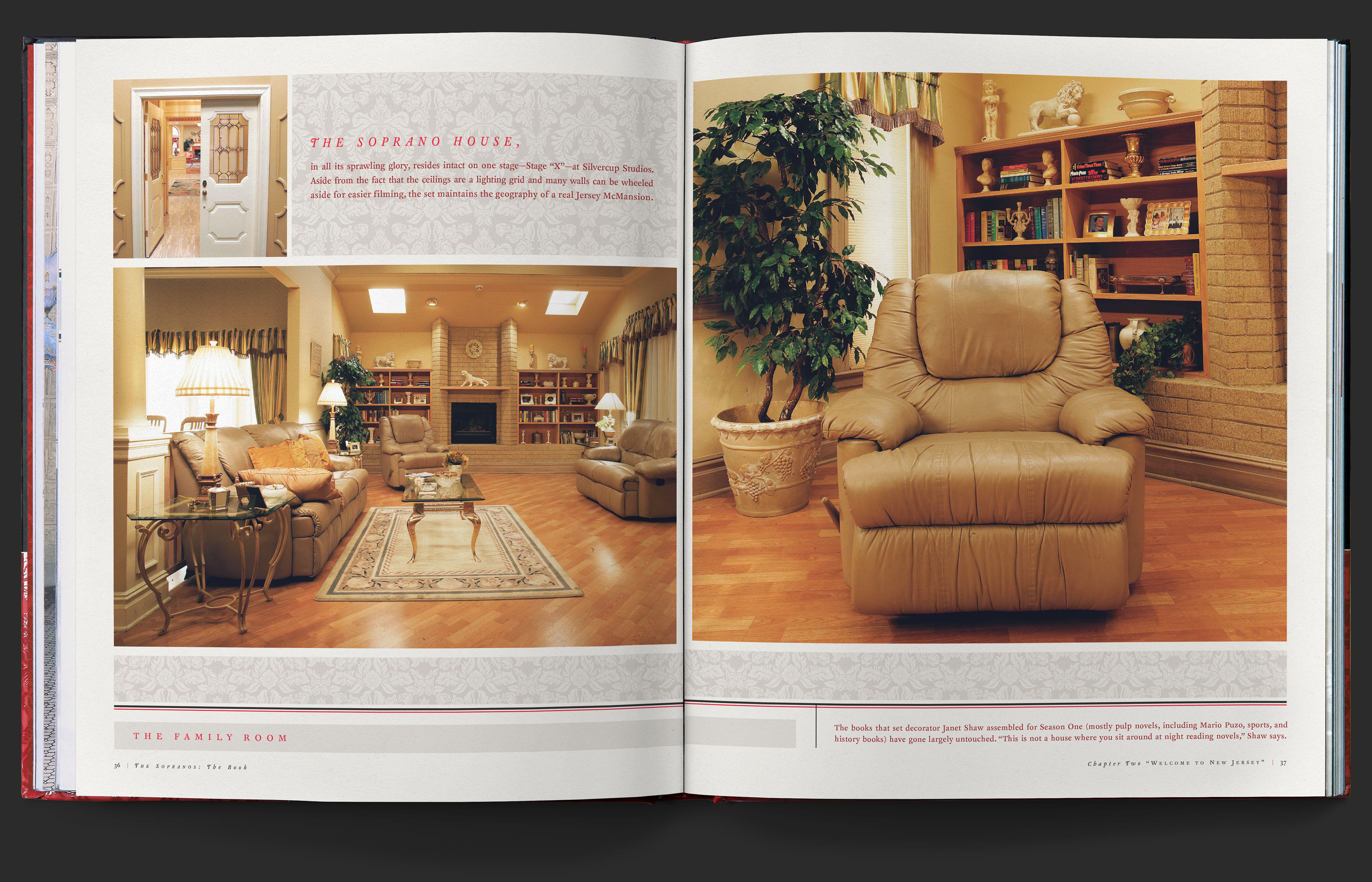 Spread dedicated to the set design of the Sopranos’ living room, with photos showing off the classic Jersey mansion style of the time.